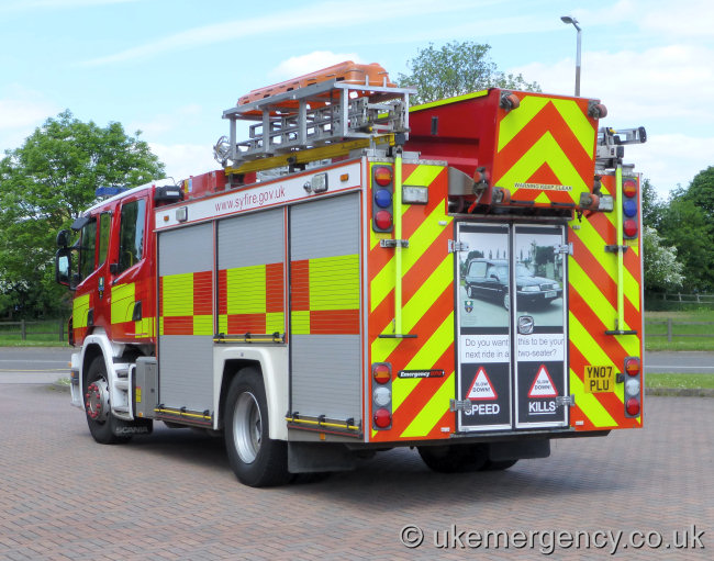 YN07 PLU A Scania P310 / Emergency One appliance with South Yorkshire ...